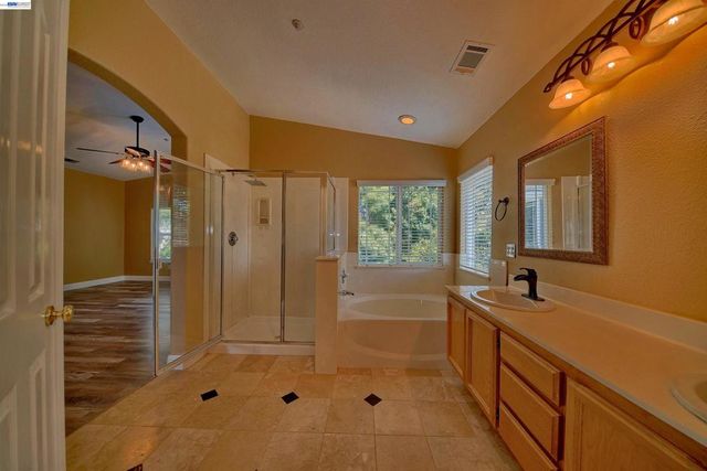 6472 Owl Way, Livermore, CA 94551