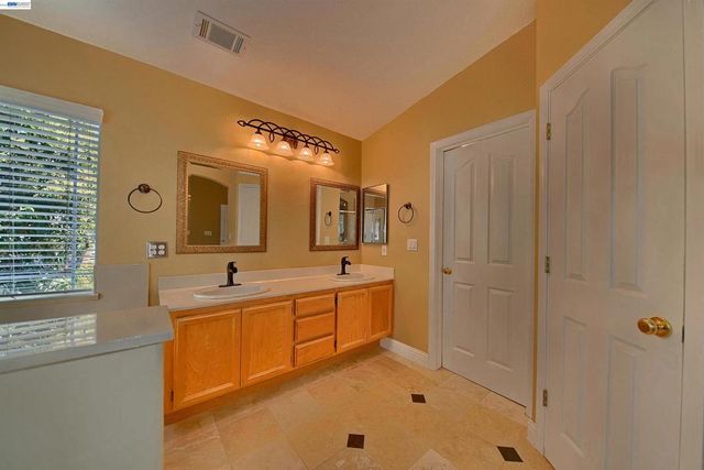 6472 Owl Way, Livermore, CA 94551