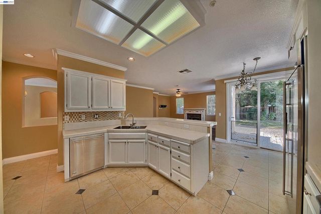 6472 Owl Way, Livermore, CA 94551