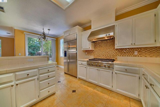 6472 Owl Way, Livermore, CA 94551