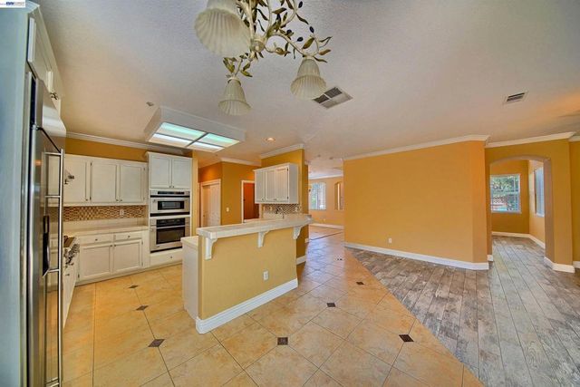 6472 Owl Way, Livermore, CA 94551