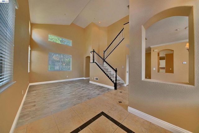 6472 Owl Way, Livermore, CA 94551