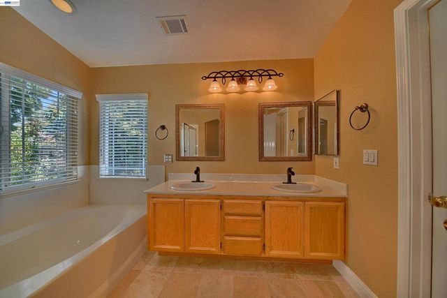 6472 Owl Way, Livermore, CA 94551