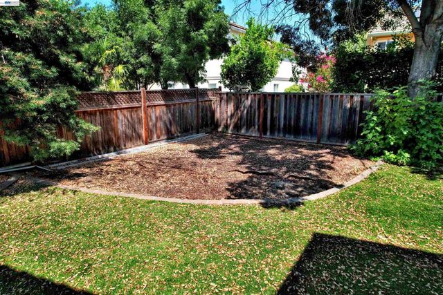 6472 Owl Way, Livermore, CA 94551