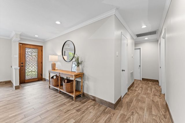 1167 Chamboard Lane, Houston, TX 77018
