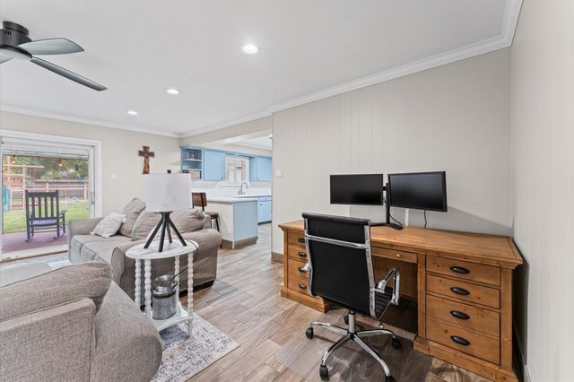 1167 Chamboard Lane, Houston, TX 77018