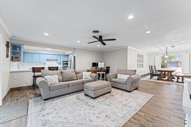 1167 Chamboard Lane, Houston, TX 77018