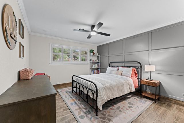 1167 Chamboard Lane, Houston, TX 77018