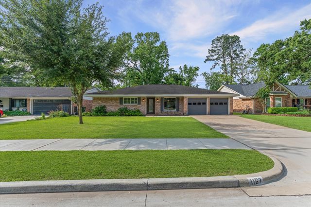 1167 Chamboard Lane, Houston, TX 77018