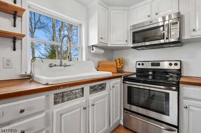 84 LINCOLN AVENUE, Lambertville City, NJ 08530