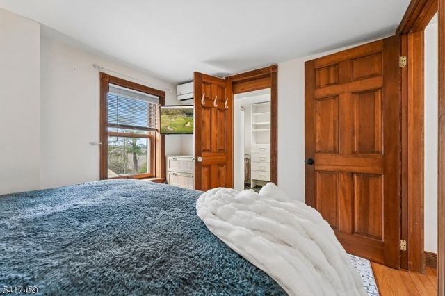 84 LINCOLN AVENUE, Lambertville City, NJ 08530