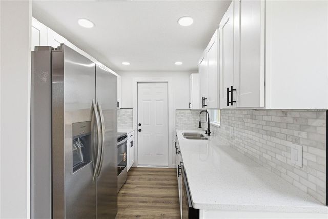 6416 EDEN LANE, Tampa, FL 33634