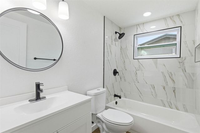 6416 EDEN LANE, Tampa, FL 33634