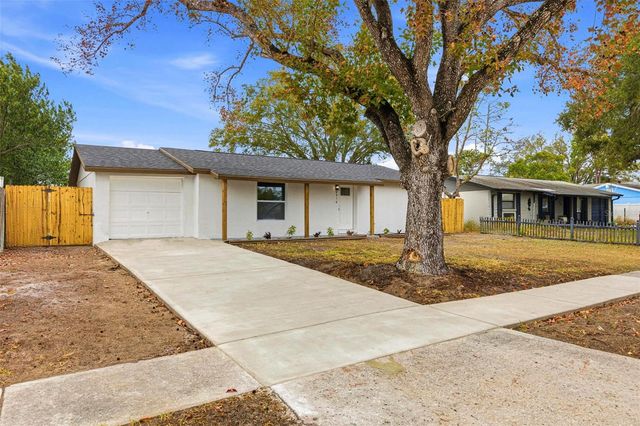 6416 EDEN LANE, Tampa, FL 33634