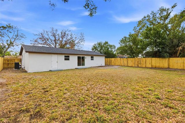 6416 EDEN LANE, Tampa, FL 33634