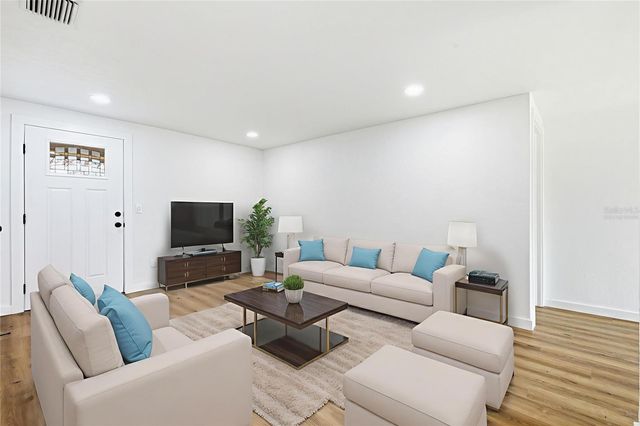 6416 EDEN LANE, Tampa, FL 33634