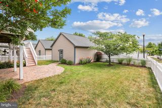 20400 CHARTER OAK DR, Ashburn, VA 20147