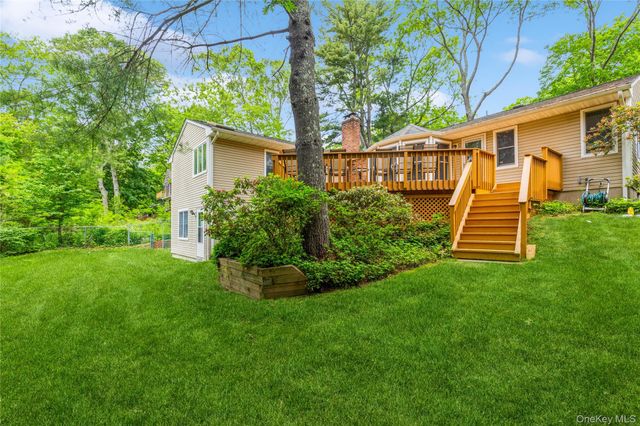 32 Lower Cross, Shoreham, NY 11786