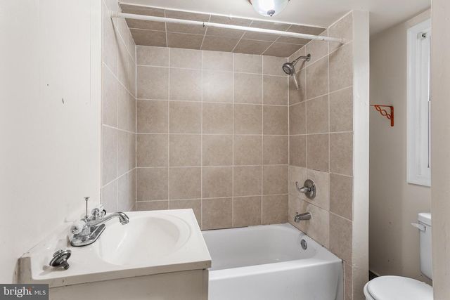 1924 N DARIEN ST, Philadelphia, PA 19122