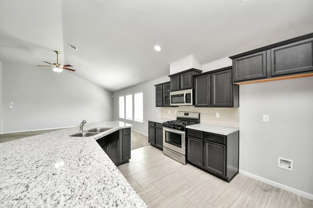 55 Alyssa Palms Drive, Manvel, TX 77578
