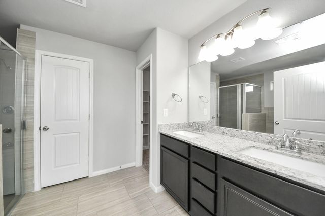 55 Alyssa Palms Drive, Manvel, TX 77578