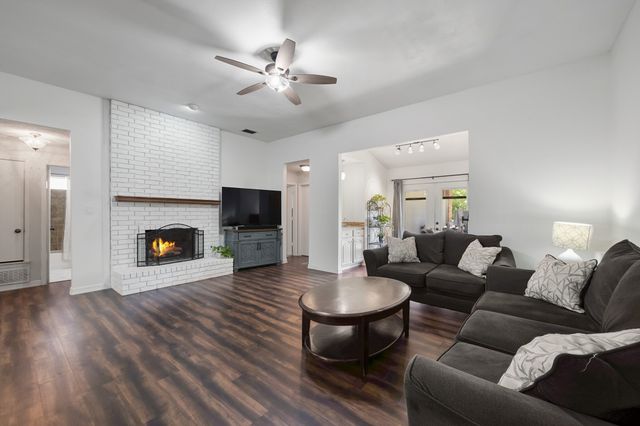 5615 Vinewood Drive, Garland, TX 75043