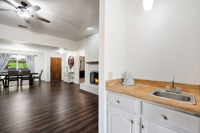 5615 Vinewood Drive, Garland, TX 75043