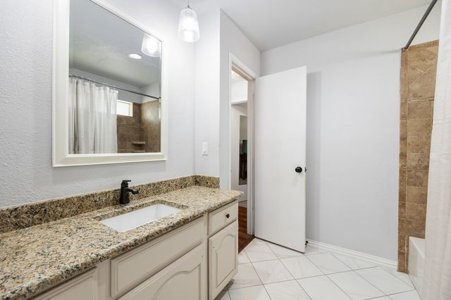 5615 Vinewood Drive, Garland, TX 75043