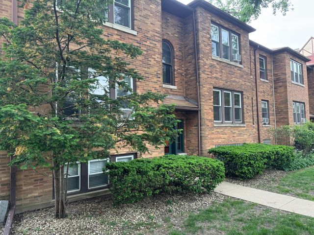 207 W Quincy Street GARD, Riverside, IL 60546