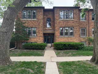 207 W Quincy Street GARD, Riverside, IL 60546