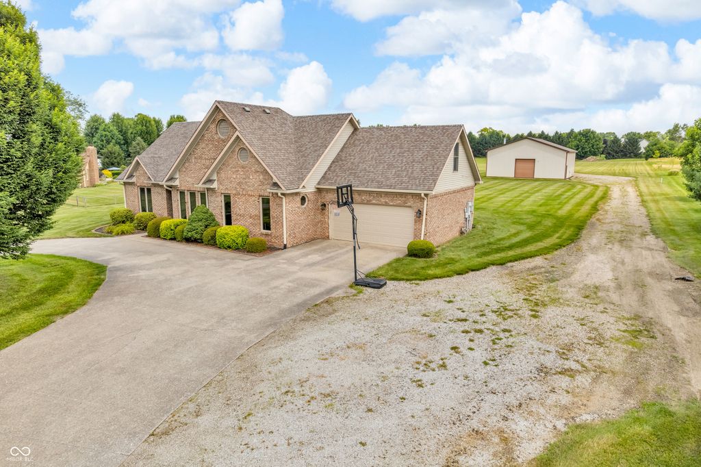 7304 E Stop 11 Road, Indianapolis, IN 46259