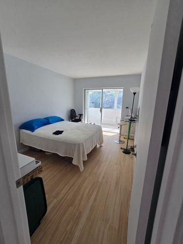 1950 Lake Osborne Drive 12, Lake Worth Beach, FL 33461