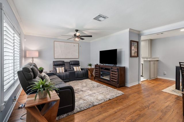 1214 W 31st Street, Houston, TX 77018