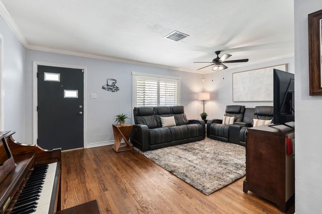 1214 W 31st Street, Houston, TX 77018