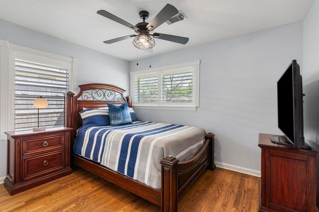 1214 W 31st Street, Houston, TX 77018