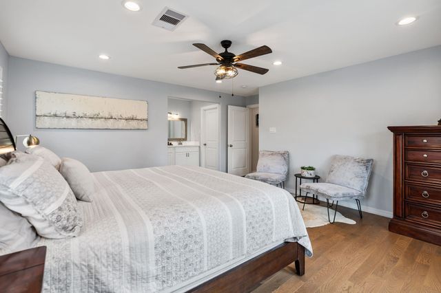 1214 W 31st Street, Houston, TX 77018