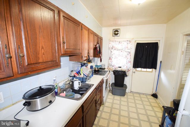 2422 KEYWAY, Dundalk, MD 21222