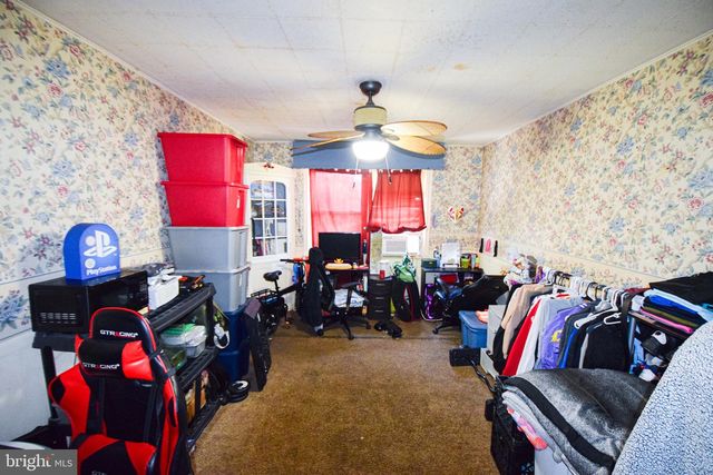 2422 KEYWAY, Dundalk, MD 21222