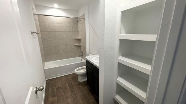 12418 Pelican Bay, Houston, TX 77038