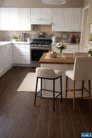 80 Caruth Avenue, Elmwood Park, NJ 07407