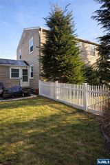 80 Caruth Avenue, Elmwood Park, NJ 07407