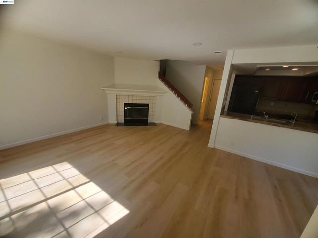 7432 Oxford Cir, Dublin, CA 94568