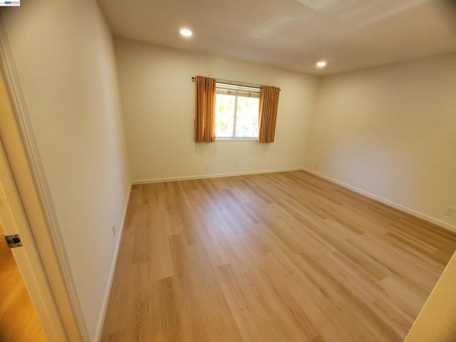 7432 Oxford Cir, Dublin, CA 94568