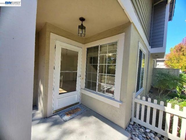 7432 Oxford Cir, Dublin, CA 94568