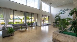 13499 Biscayne Blvd 612, North Miami, FL 33181