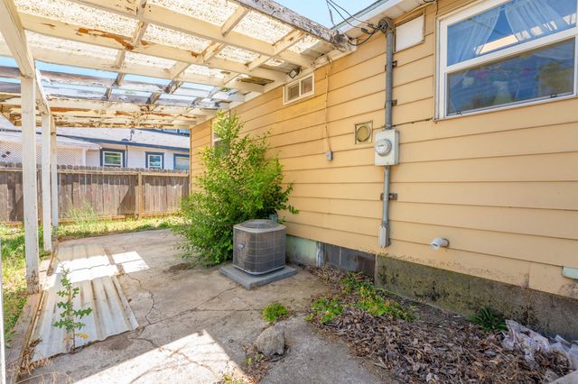 803 E Princeton Ave, Spokane, WA 99207