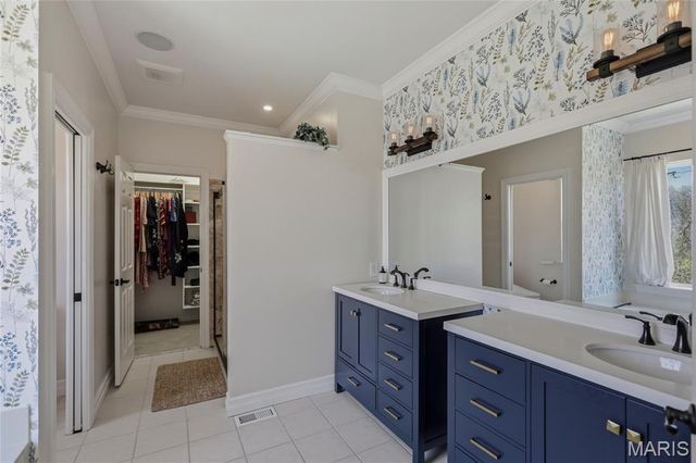 1831 Kehrswood Drive, Clarkson Valley, MO 63005