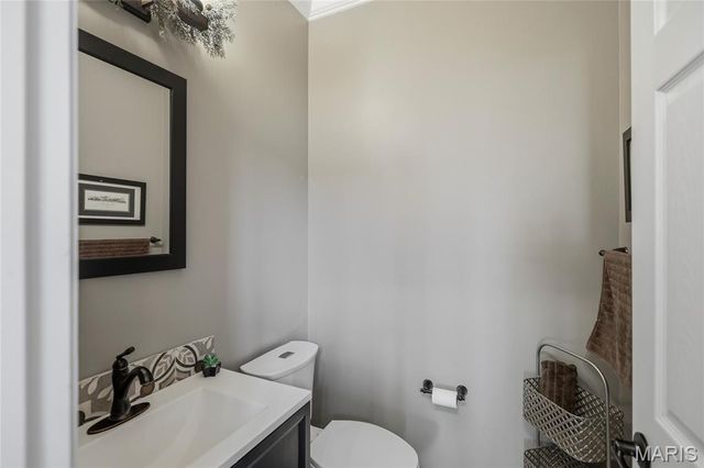 1831 Kehrswood Drive, Clarkson Valley, MO 63005