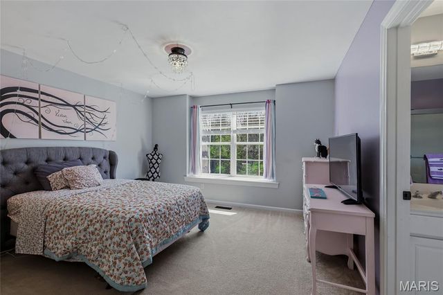 1831 Kehrswood Drive, Clarkson Valley, MO 63005