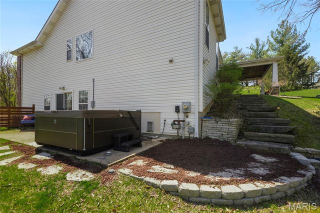 1831 Kehrswood Drive, Clarkson Valley, MO 63005